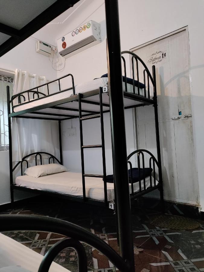 Goanvibes Hostel Anjuna Luaran gambar